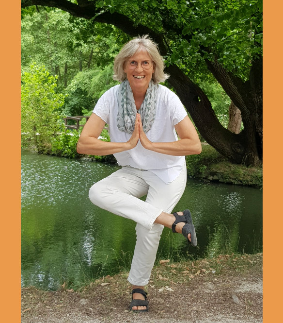 Namaste - Beate Goldbach am Weiher