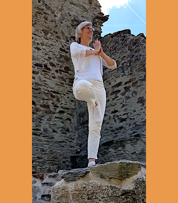 Yogafigur, Beate Goldbach
